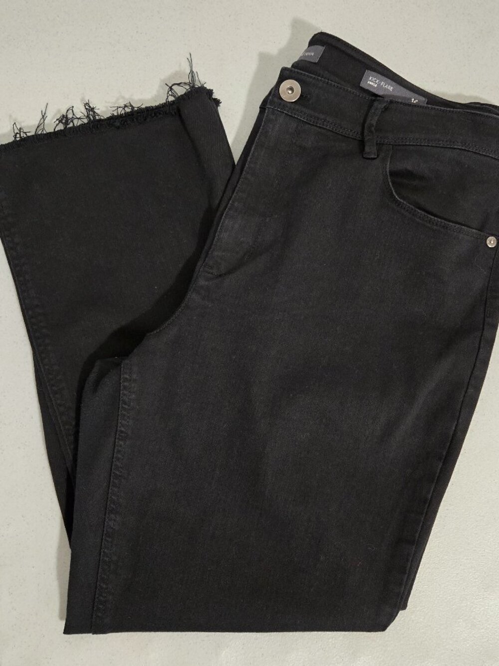 J.Jill Kick-Flare Ankle black jeans Raw Hem 5 Pocket size 16